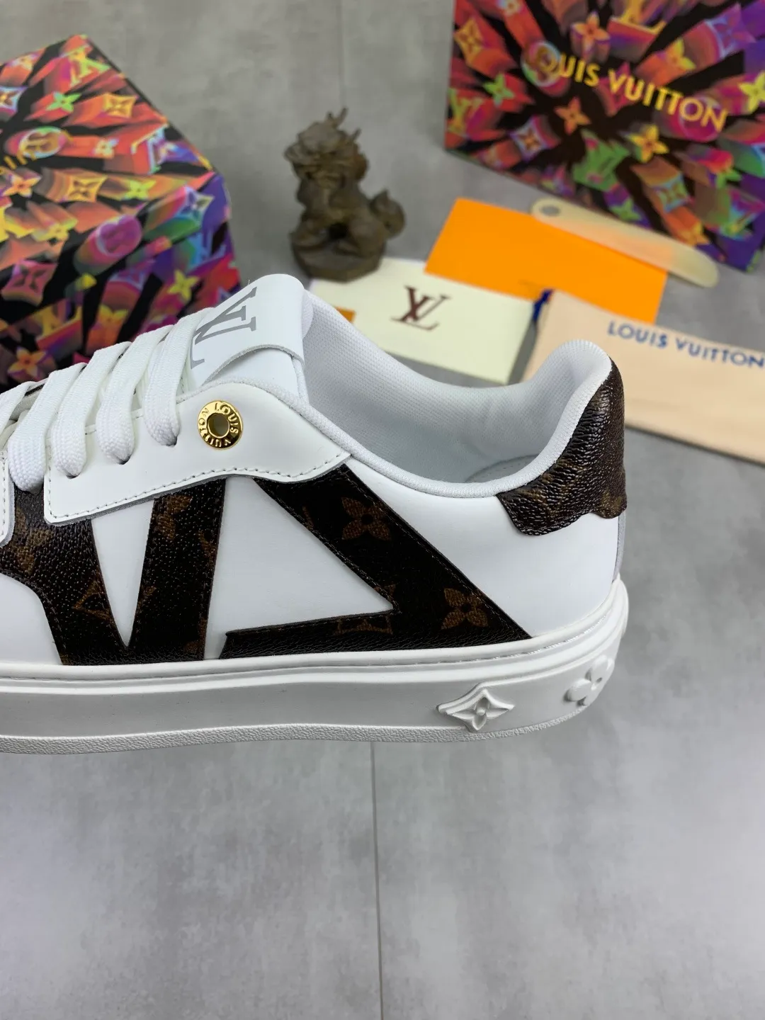 Men's men's shoes P520💰【New style】🆘High quality cowhide【Louis Vuitton】LV official website's latest model🎁casual and fashionable men's shoes👟hot style💥simple and elegant style, exclusive for trendy men. Unique official website's latest brand elements👑original decoration, fashionable and generous, the fabric is made of original denim➕comfortable and breathable mesh lining➕cow leather feet ✅The official website specifies wear-resistant casual outsole, the classic model is taken in real life🎬Color: 4️⃣colors available😍Number of codes: 38-44 Full set of packaging